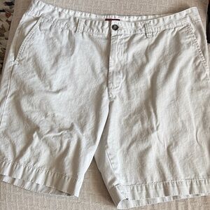 Merona Light Cream Flat Front Chino Shorts, Size: 42